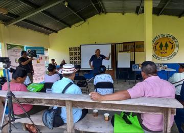 Realización de Charlas de Capacitación y Talleres